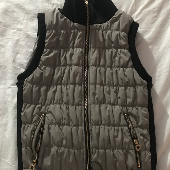 Calvin Klein Vest - Picture 1 of 1